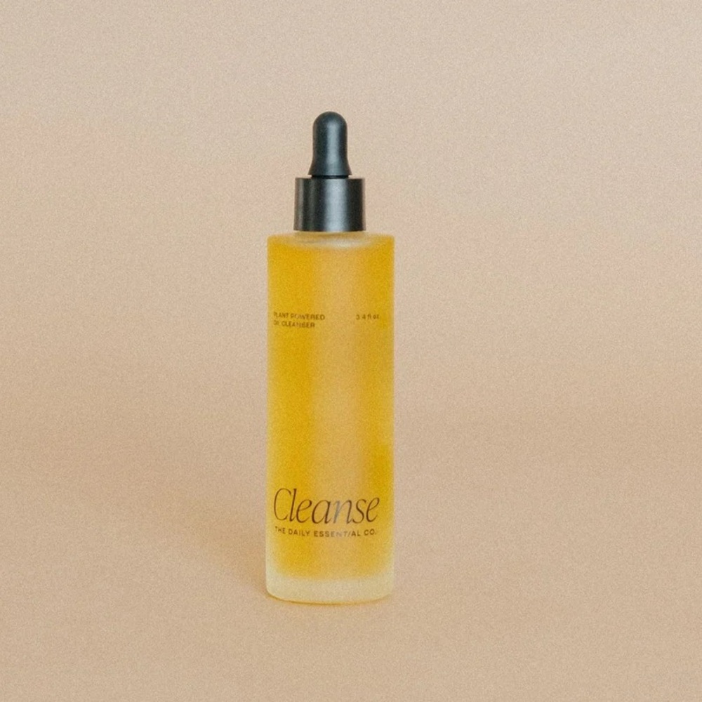Cleanse // Facial Oil Cleanser Daily Essentials